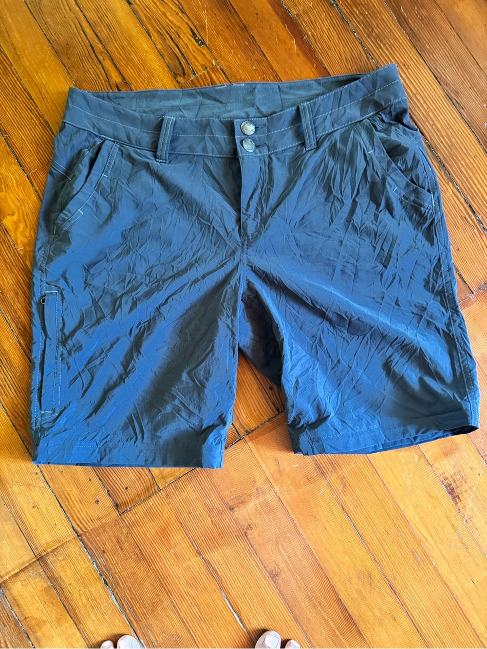 Marmot Women's Dark Grey Travel Hiking Shorts